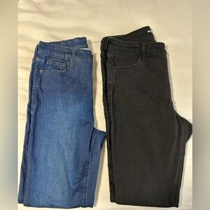 2 Pairs Women's Blue and Black Jeans